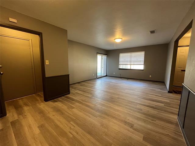 Building Photo - 810 Skyline Dr