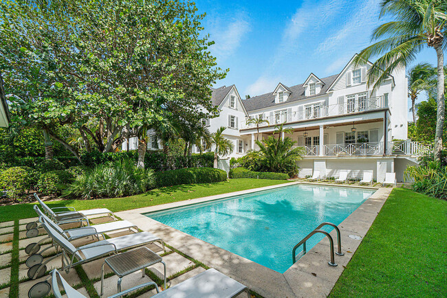 Building Photo - 1438 N Ocean Blvd