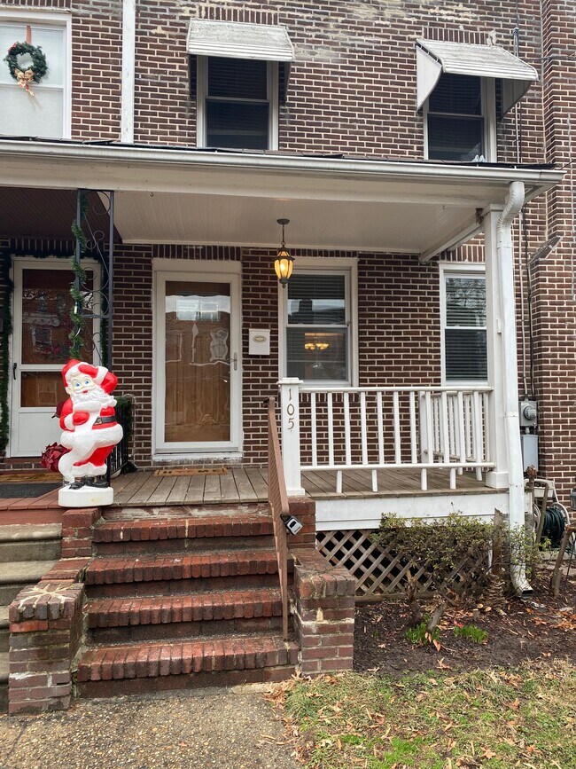 Foto del edificio - 105 Wesley Ave