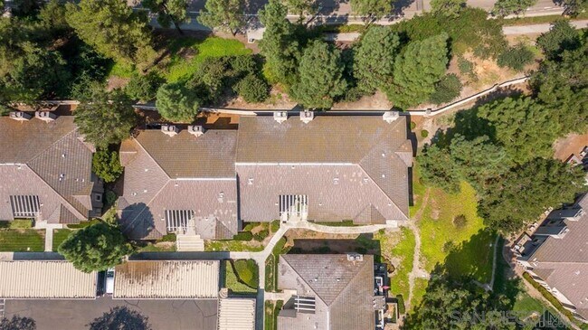 Foto del edificio - 14972 Avenida Venusto