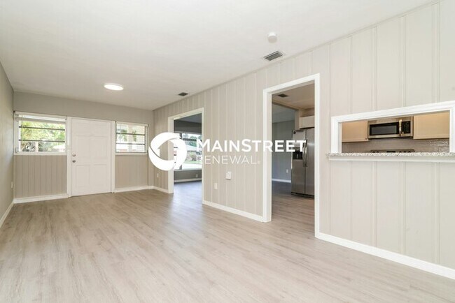 Foto del edificio - 3 Bedroom Pet-Friendly Home in Bradenton, FL with Main Street Renewal