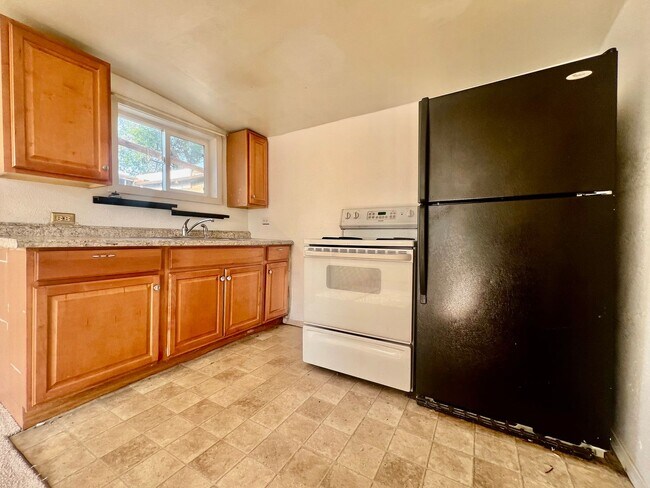 Foto del edificio - Fantastic home in desirable Englewood neighborhood