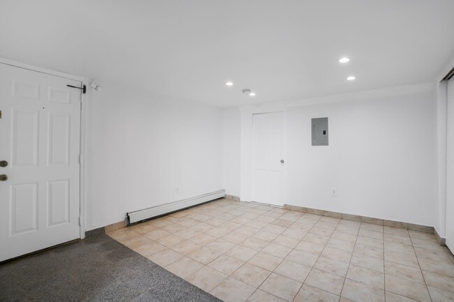 Building Photo - 245 4th St