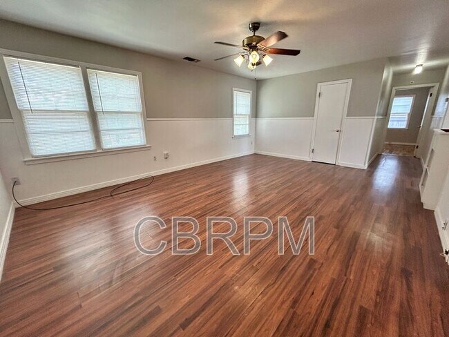 Foto del edificio - 3818 32nd St