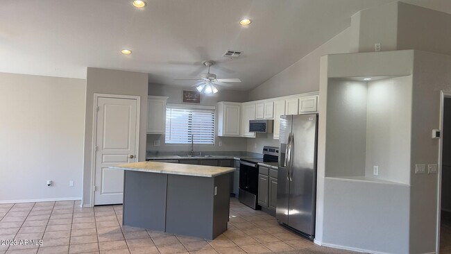 Foto del edificio - 6427 W Villa Linda Dr