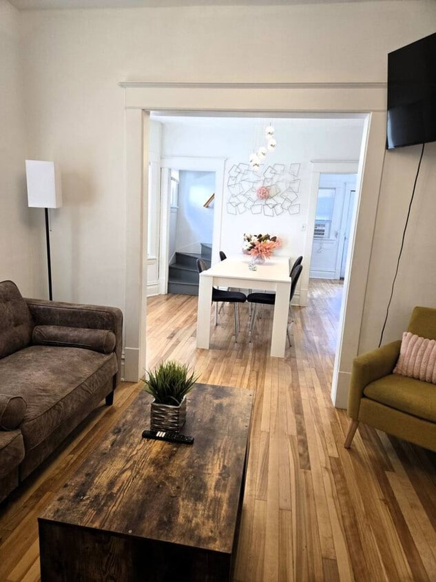 Foto principal - 1311 Englewood Ave