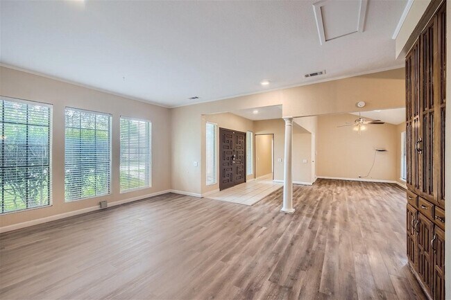 Foto del edificio - 3005 Saddlehead Dr