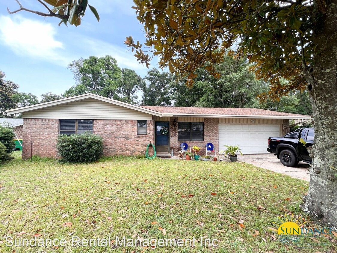 Primary Photo - 2 br, 2 bath House - 6 Regency Park Drive