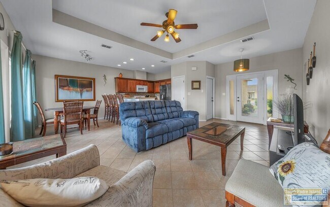 Building Photo - 68 Torrey Pines Dr
