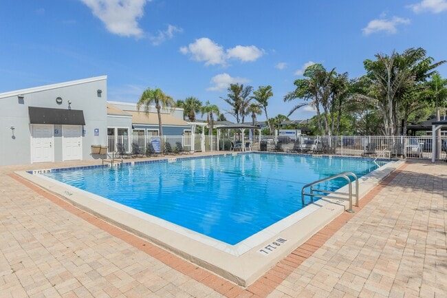 Foto del edificio - Fountain Lake Bradenton