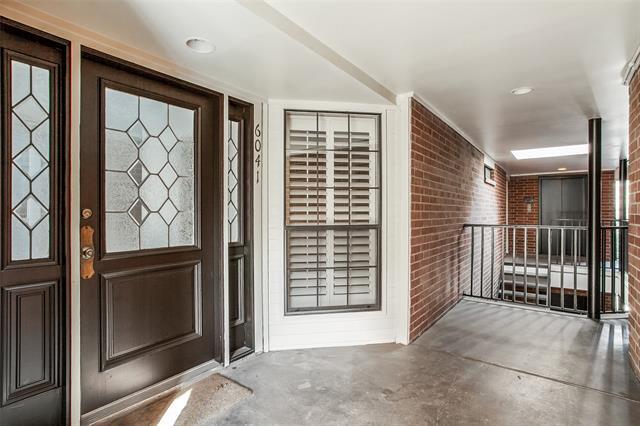 Foto del edificio - 6041 Hillcrest Ave