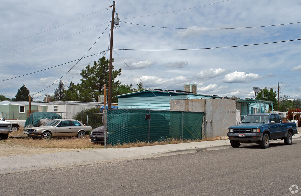 Building Photo - Gardena Mhp