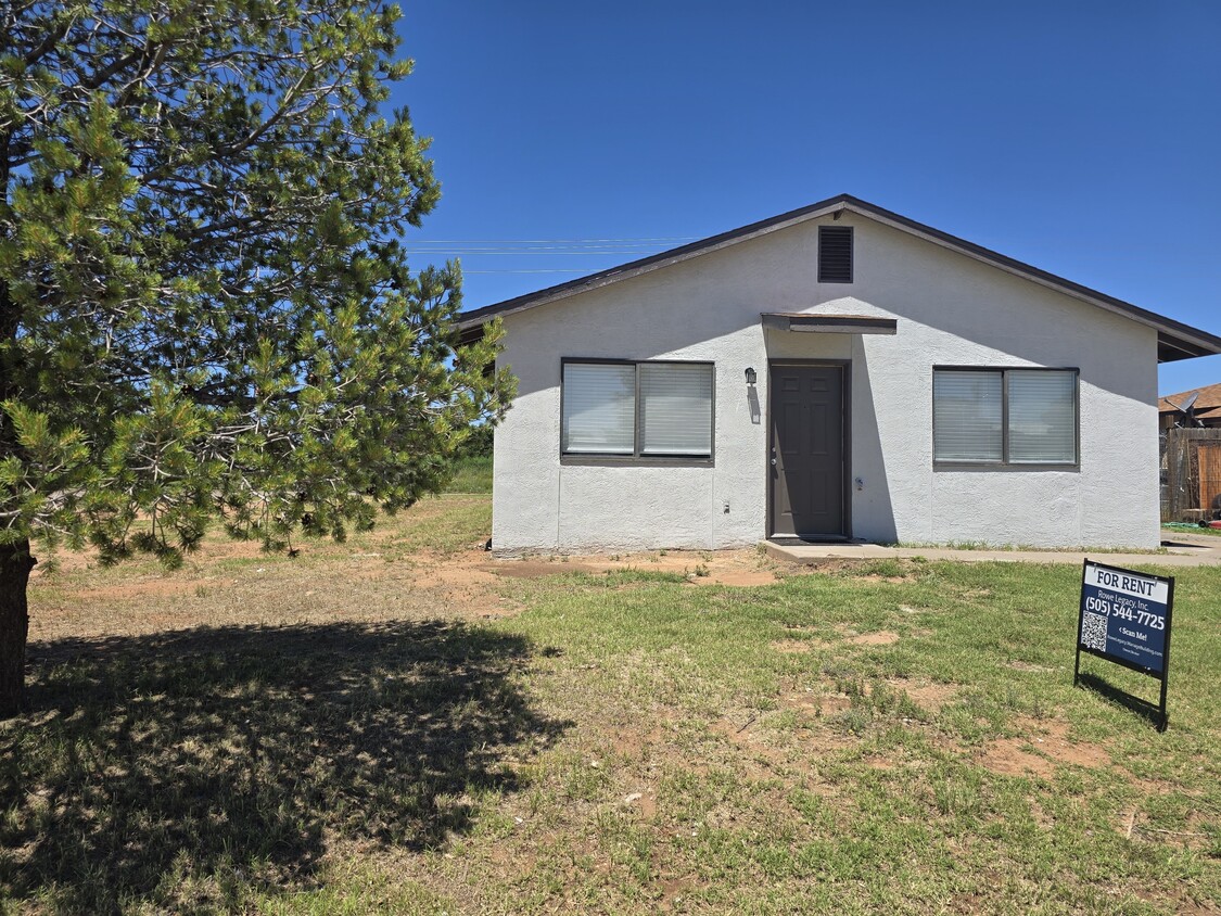 Primary Photo - 349 River Rd