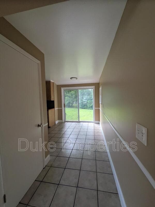 Building Photo - 261 Morrow Dr