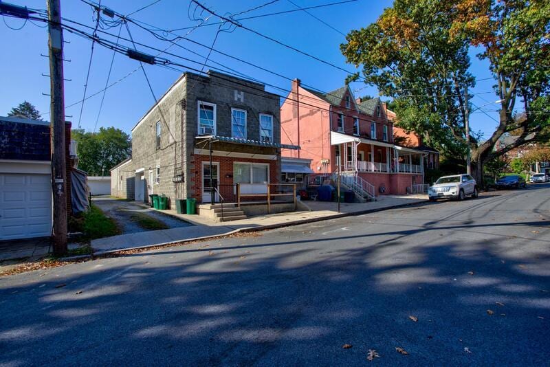 814 6th St, Lancaster, PA 17603 House Rental in Lancaster, PA