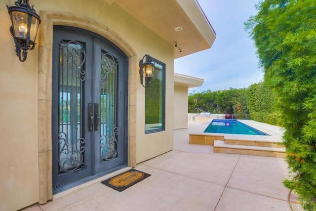 Building Photo - 5756 La Jolla Mesa Dr
