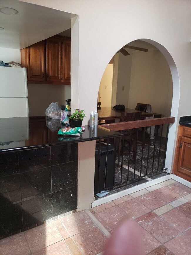 Foto del edificio - 5129 Earlston Ln