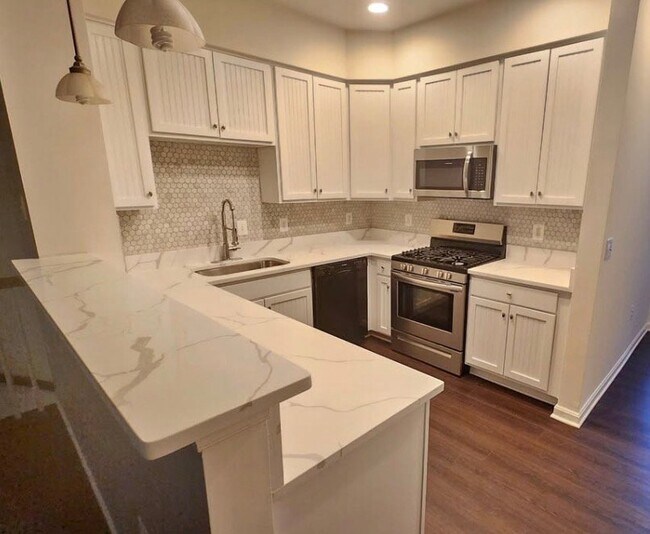 Foto del edificio - 1857 Cedar Cove Way