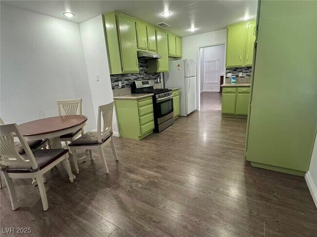 Foto del edificio - 7333 Coffeyville Ave