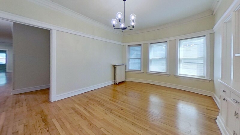 Foto principal - 2537 N Farwell Ave