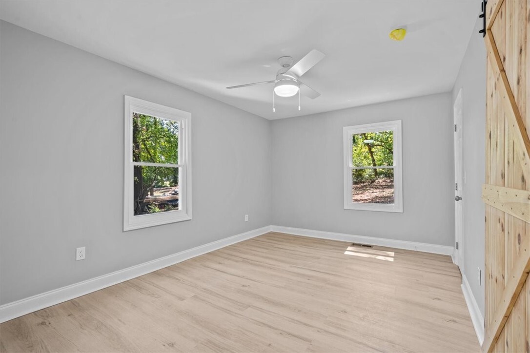 Foto principal - 229 Morningside Heights Dr