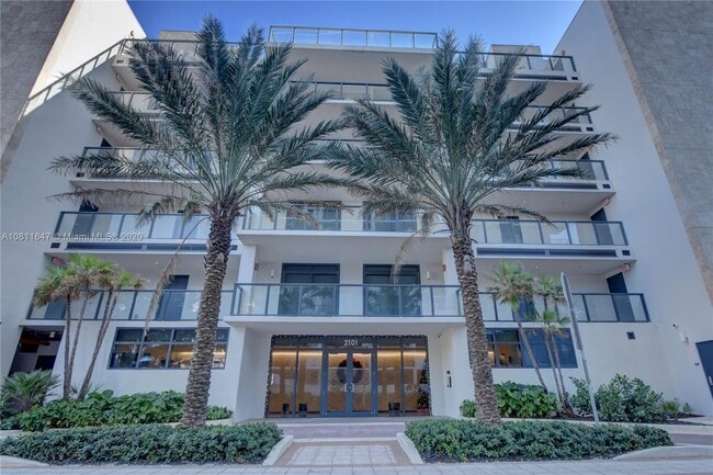 Building Photo - 2101 S Surf Rd