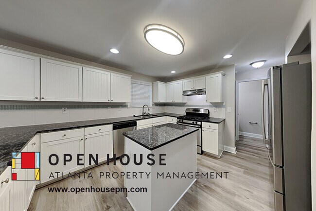 Foto del edificio - 328 Shire Way, Lawrenceville