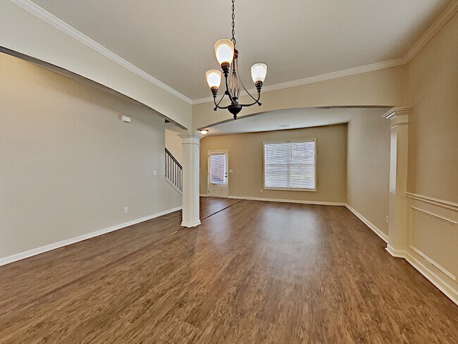 Building Photo - 264 Westmoreland Court