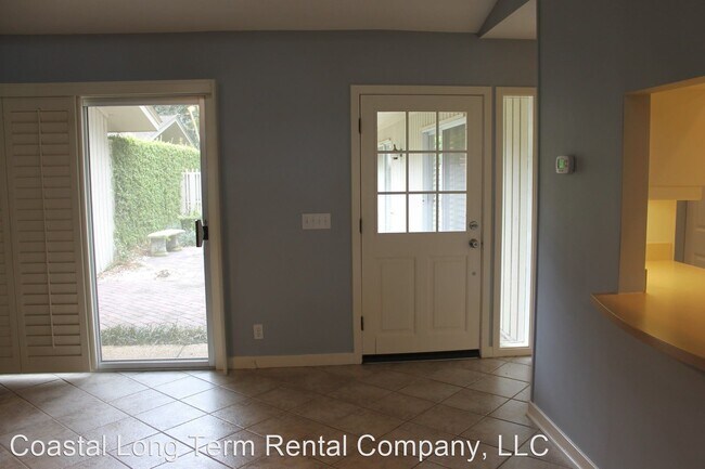 Building Photo - 3 br, 2 bath House - 230 Greenwood Drive #347