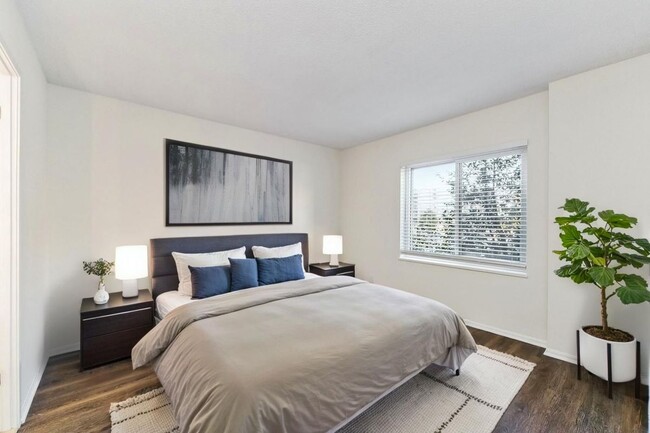 Foto del edificio - 8360 Greensboro Dr