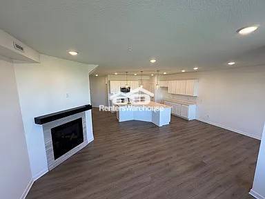 Building Photo - Available now is this beautiful new 3 bedroom, 3 bath home in Rogers!