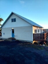 Building Photo - 543 Residence St