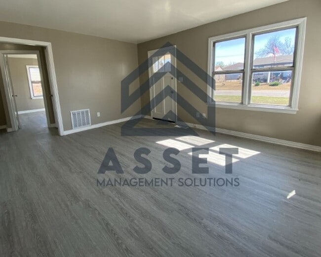 Photo - 2 Bedroom Rent to Own!! House