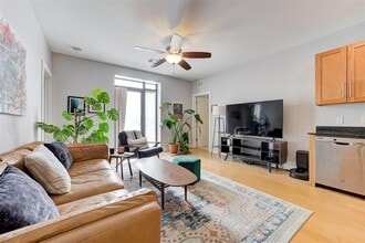 Building Photo - 444 N Central Ave