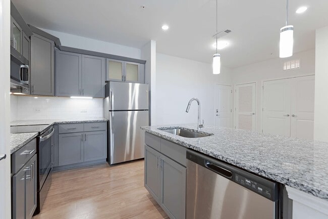 Building Photo - Evolve New Hope Farm