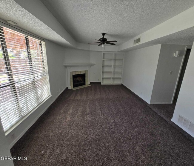 Building Photo - 11920 Pueblo Del Rio Way