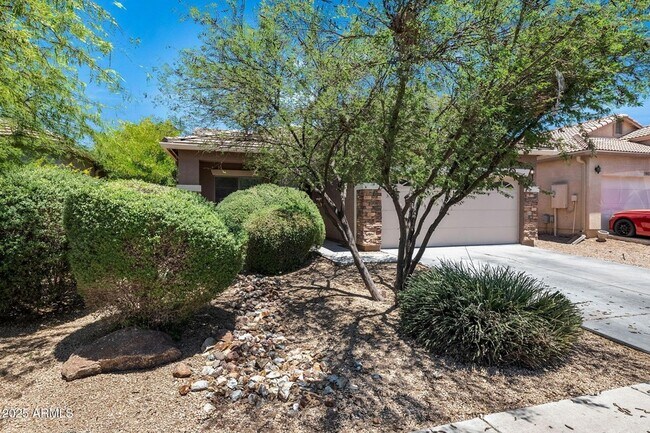 Foto del edificio - 4618 W Cottontail Rd