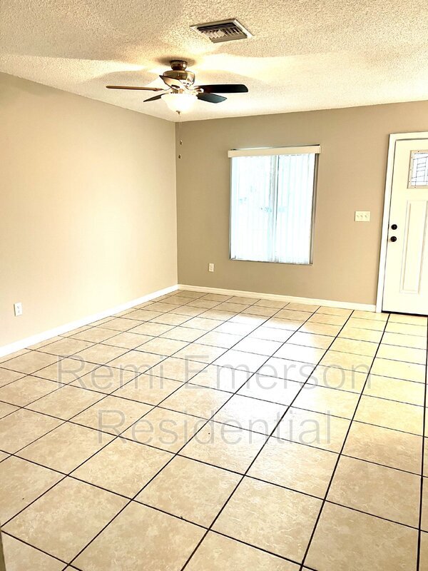 Foto del edificio - 162 Landmark St