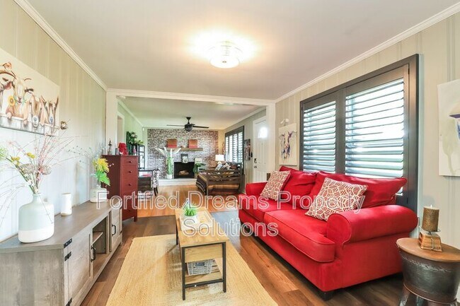 Building Photo - 157 Mickey Rd