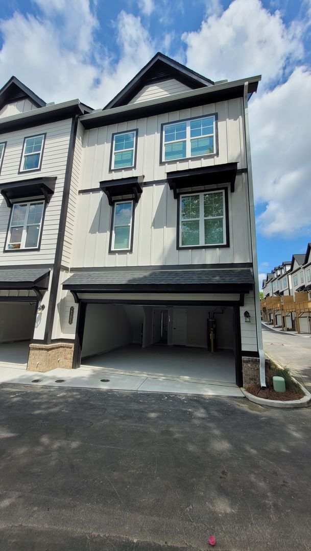 Foto del edificio - NEW BUILD DELUXE CONDO IN WEST MIDTOWN ATLANTA