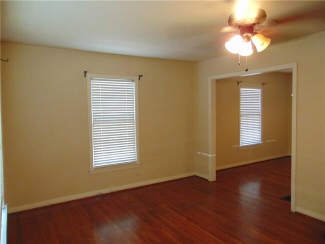 Foto del edificio - 1508 Richcreek Rd