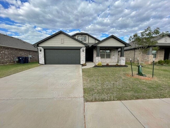 Building Photo - 15709 Gunnison Dr