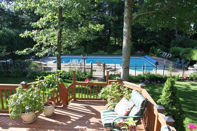 Foto del edificio - 71 Hearthstone Dr