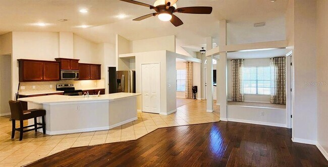 Foto del edificio - 1134 Ivey Lake Dr