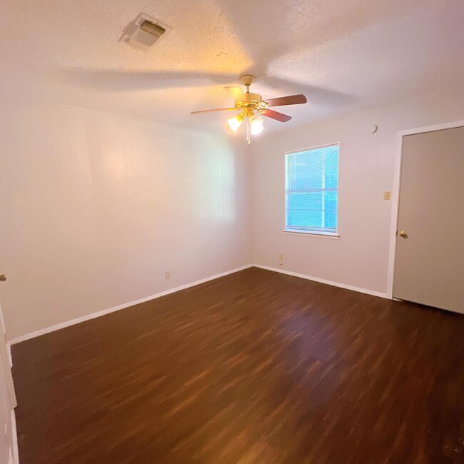 Building Photo - 1520 Shiloh St