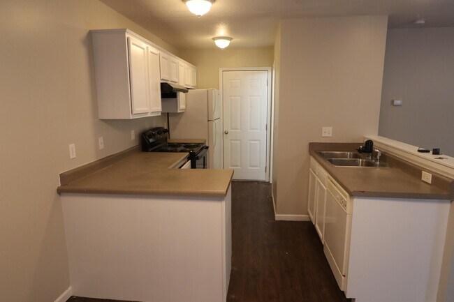 Foto del edificio - 2430 Deerfield Blvd