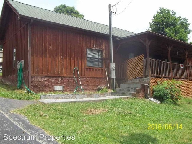 Building Photo - 3 br, 2 bath House - 302 Cornbread Rd
