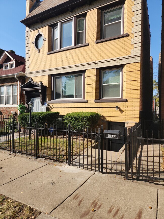 Foto del edificio - 6840 S Prairie Ave