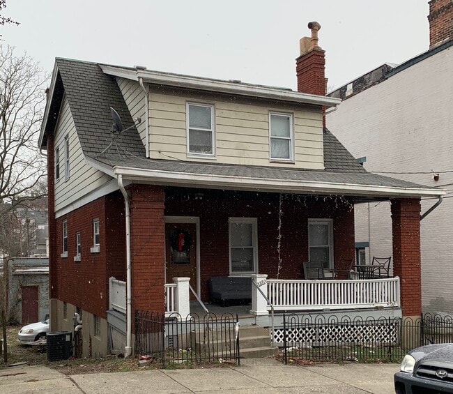 Photo - 2222 Wheeler St House