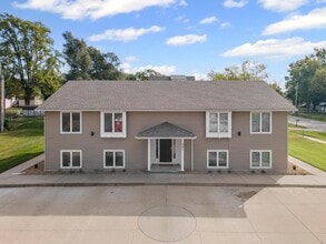 Building Photo - 301 N Doniphan St